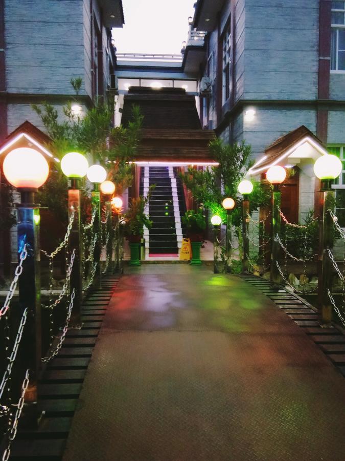 Tiger Hotel And Golden Lion Restaurant Pyin Oo Lwin Exterior photo