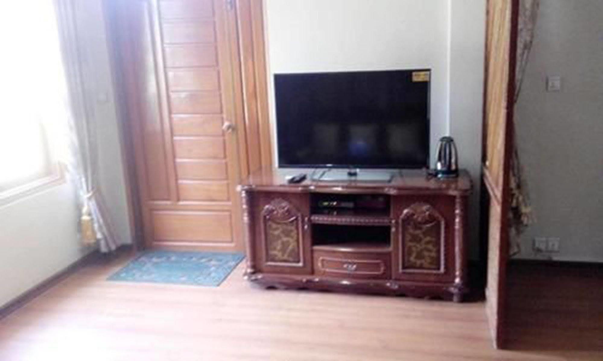 Tiger Hotel And Golden Lion Restaurant Pyin Oo Lwin Exterior photo