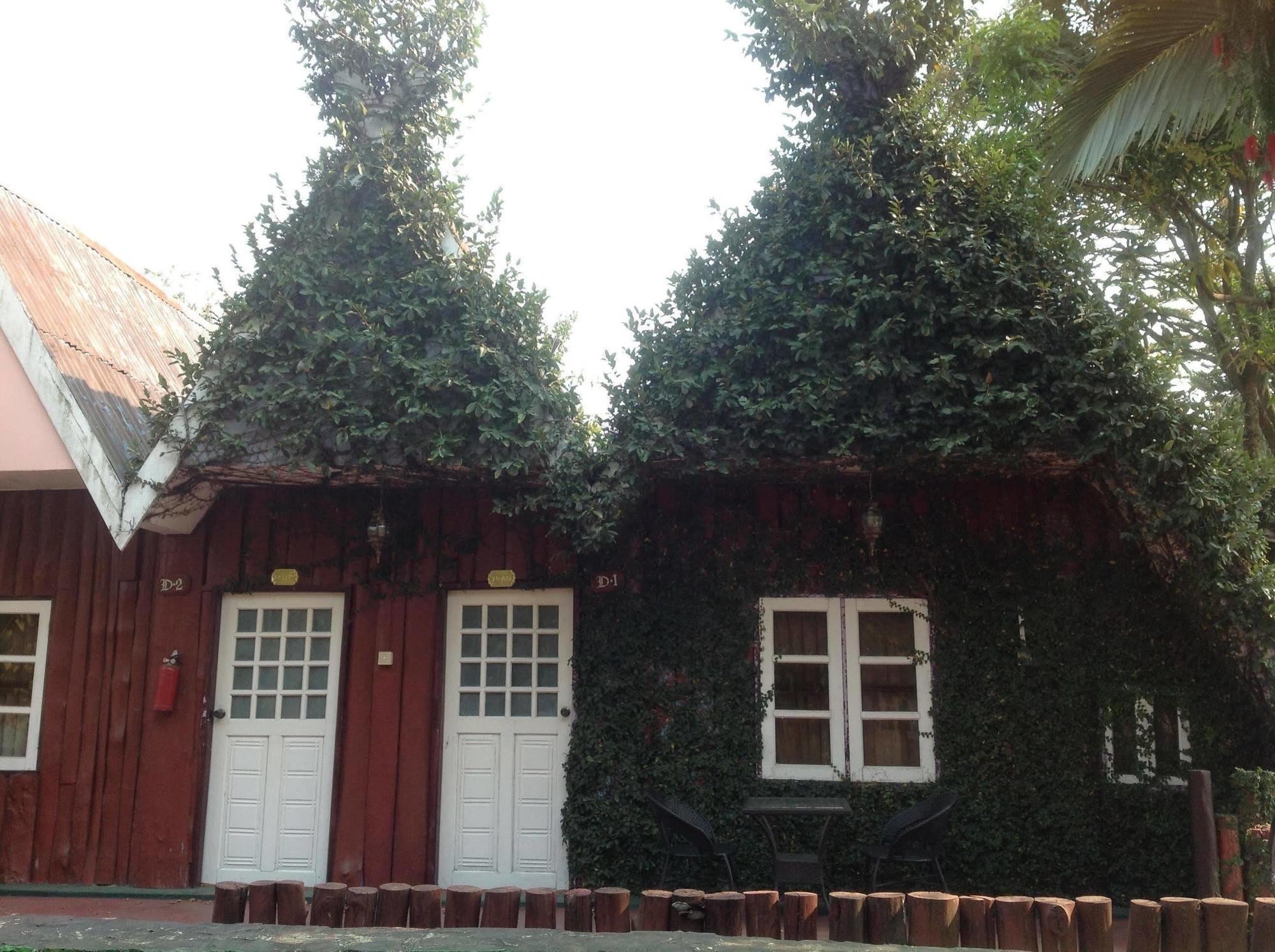Tiger Hotel And Golden Lion Restaurant Pyin Oo Lwin Exterior photo